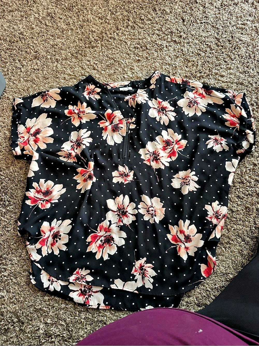 maurices Floral Blouse in Black & Red Size 2X Like New